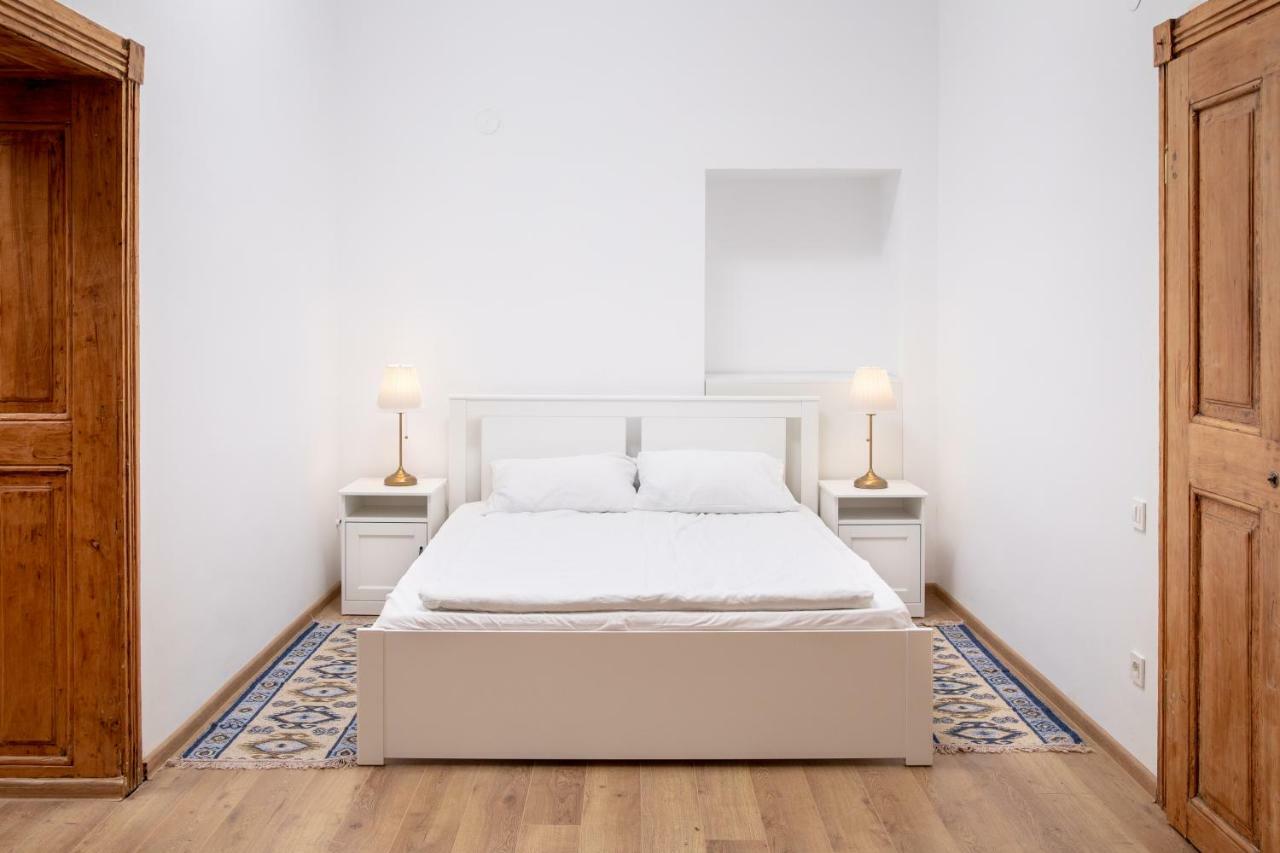 Hirscher Apartment *