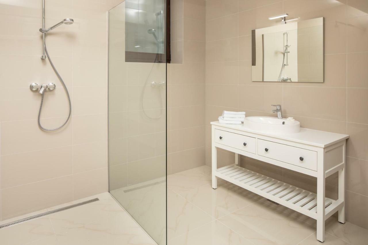 Hirscher Apartment *