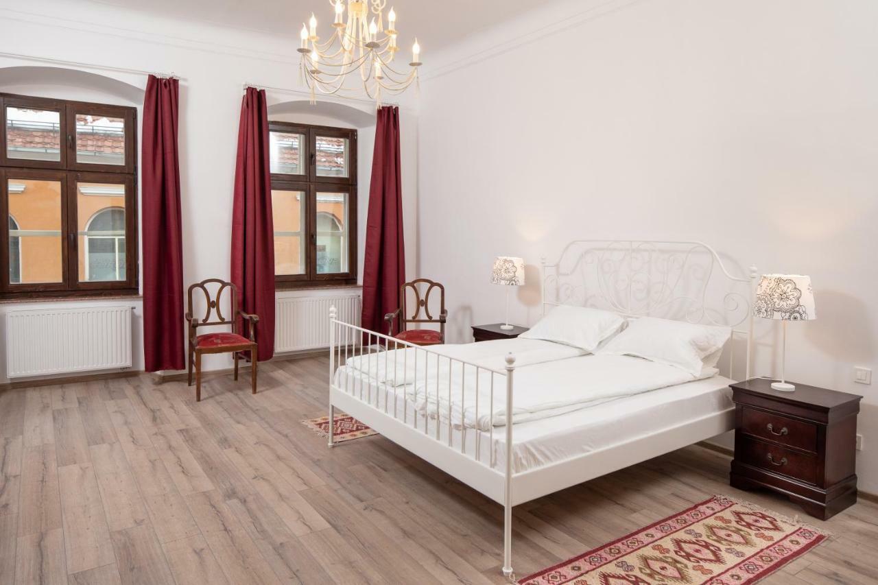 Hirscher Apartment